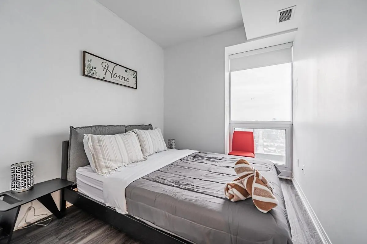 Apartment 2Br Condo Close To Eaton Center Toronto Canada