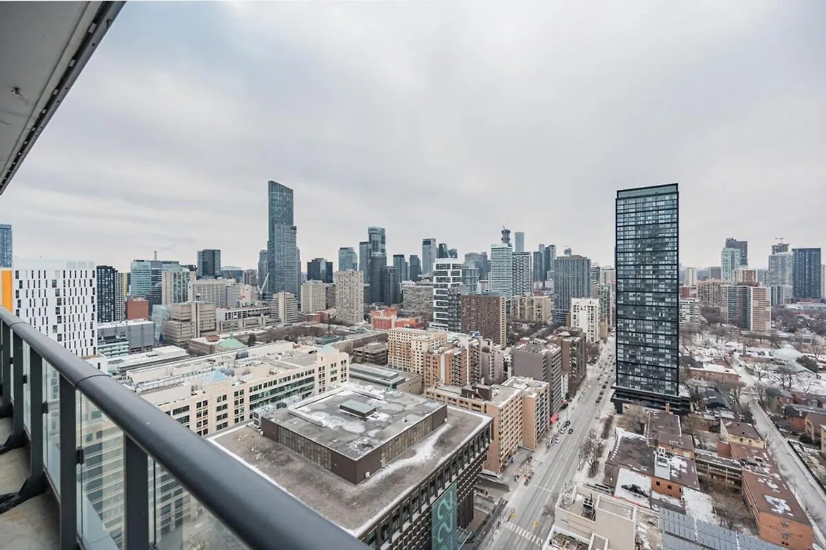 2Br Condo Close To Eaton Center Toronto 0*,