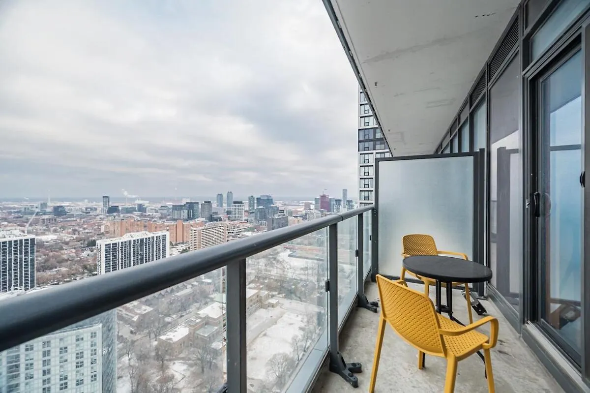 2Br Condo Close To Eaton Center Toronto 0*,  Canada