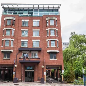 The Saint Hotel, Ascend Collection Toronto